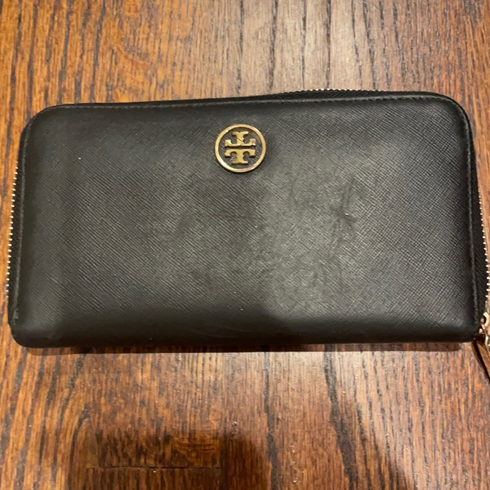 Tory Burch continental zip wallet